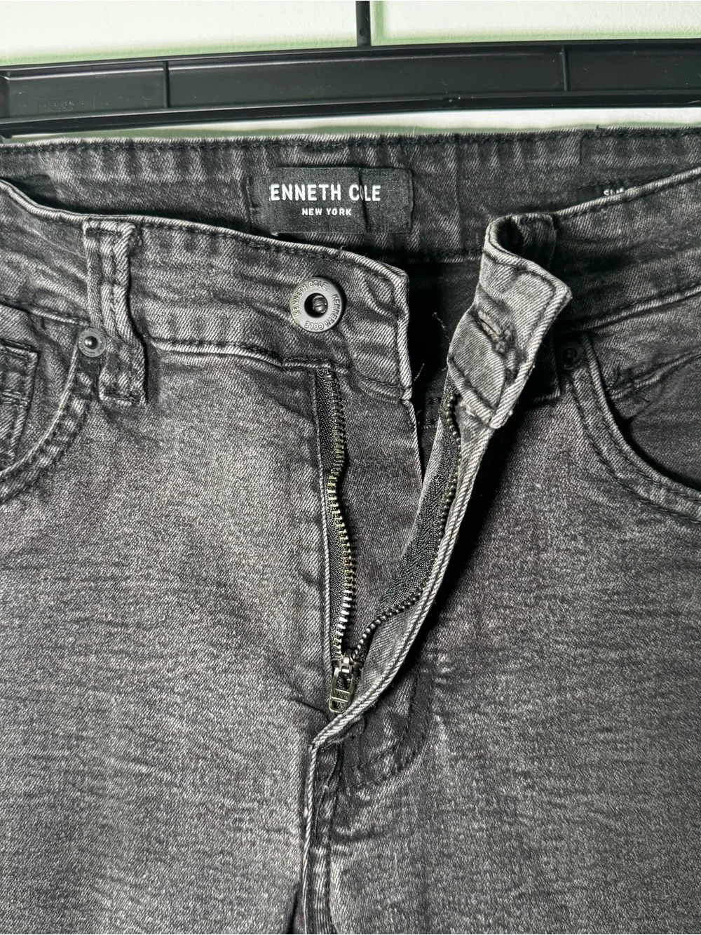 Kenneth Cole Black Skinny Jeans